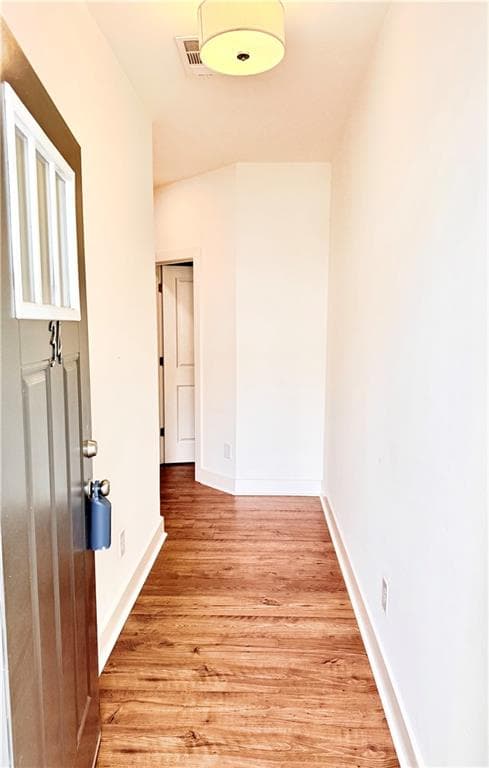 3 bedroom, 3 bathroom, 1,774 sq ft townhouse under contract at 34 Auburn Woods Drive, Auburn, GA 30011 — photo 3