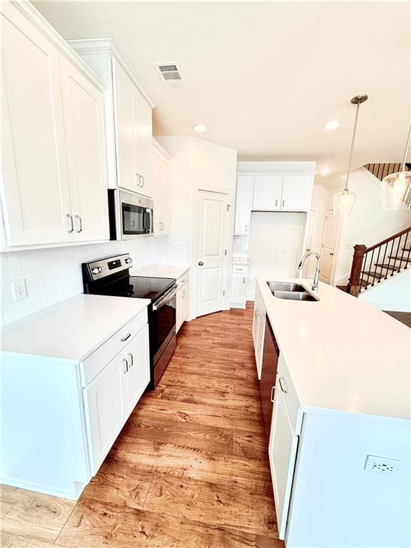3 bedroom, 3 bathroom, 1,774 sq ft townhouse under contract at 34 Auburn Woods Drive, Auburn, GA 30011 — photo 9