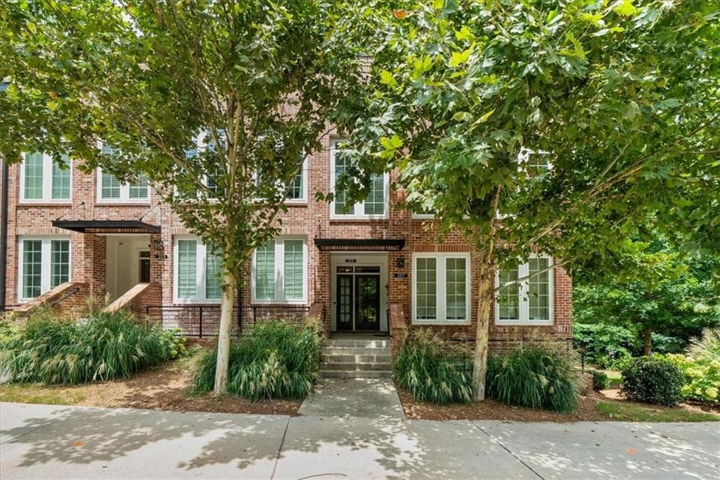 2 bedroom, 1 bathroom, 1,340 sq ft condominium for rent at 205 Devore Road, Alpharetta, GA 30009 for $2,600 a month — photo 1 of 64