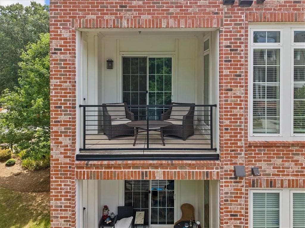 2 bedroom, 1 bathroom, 1,340 sq ft condominium for rent at 205 Devore Road, Alpharetta, GA 30009 for $2,600 a month — photo 7