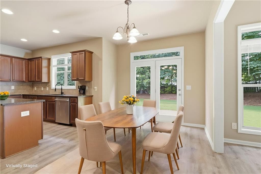 4 bedroom, 3 bathroom, 2,882 sq ft single family residence for sale at 6340 Forest Shore Court, Cumming, GA 30040 — photo 5