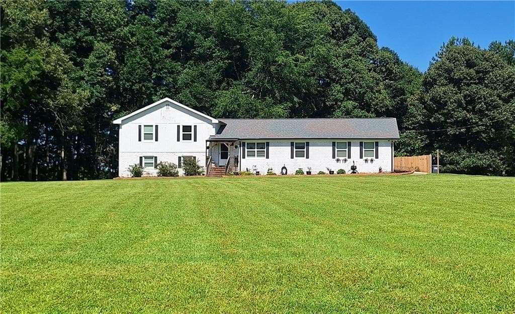 5 bedroom, 3 bathroom, 2,580 sq ft single family residence for sale at 2107 Henderson Mill Road, Covington, GA 30014 — photo 1 of 46