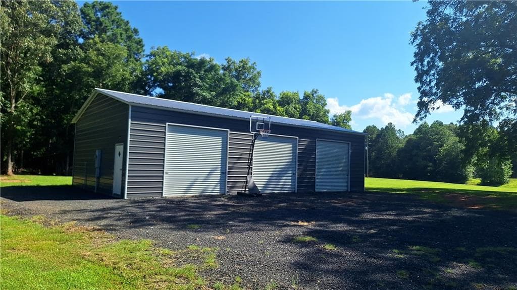 5 bedroom, 3 bathroom, 2,580 sq ft single family residence for sale at 2107 Henderson Mill Road, Covington, GA 30014 — photo 10