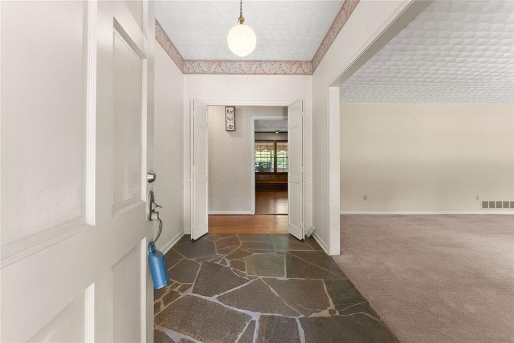4 bedroom, 3 bathroom, 4,364 sq ft single family residence for sale at 4118 Mountain View Road, Oakwood, GA 30566 — photo 6