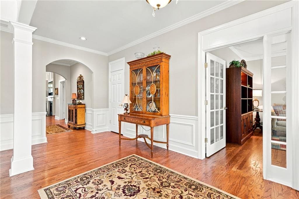 3 bedroom, 3 bathroom, 2,819 sq ft single family residence under contract at 1430 Harburn Court, Cumming, GA 30041 — photo 9