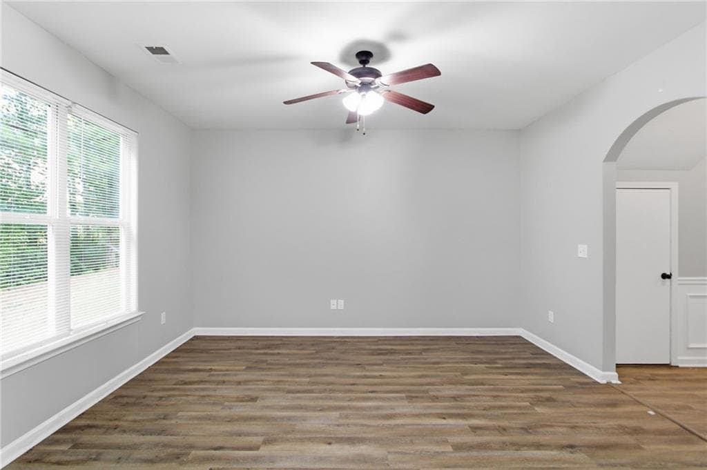 4 bedroom, 3 bathroom, 2,005 sq ft single family residence for sale at 5558 Union Pointe Place, Union City, GA 30291 — photo 10