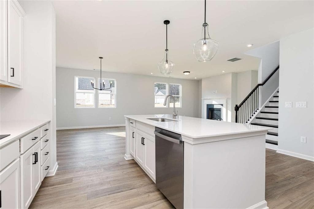 4 bedroom, 3 bathroom, 2,729 sq ft single family residence for sale at 405 Satilla Court, Locust Grove, GA 30248 — photo 10