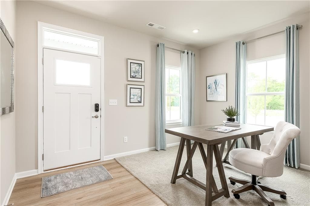 4 bedroom, 3 bathroom, 2,114 sq ft single family residence for sale at 279 Oakleigh Drive, Calhoun, GA 30701 — photo 3