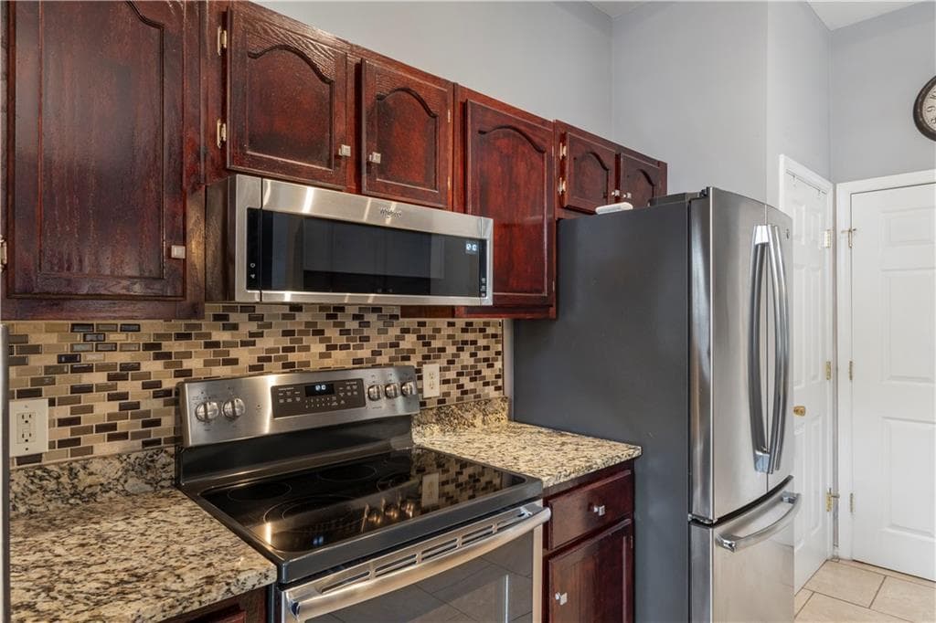 2 bedroom, 2 bathroom, 1,130 sq ft condominium for sale at 2700 Pine Tree Road 2314, Atlanta, GA 30324 — photo 8