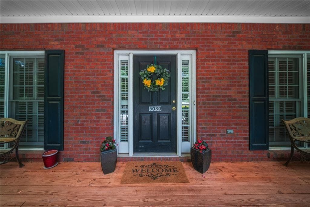 4 bedroom, 3 bathroom, 4,161 sq ft single family residence for sale at 5030 Pine Mountain Road, Kennesaw, GA 30152 — photo 4