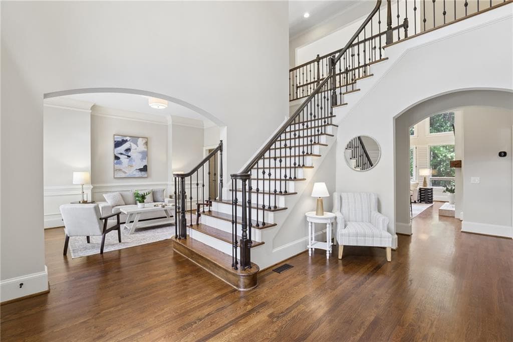 6 bedroom, 7 bathroom, 7,250 sq ft single family residence for sale at 720 Lake Mist Cove, Milton, GA 30004 — photo 4