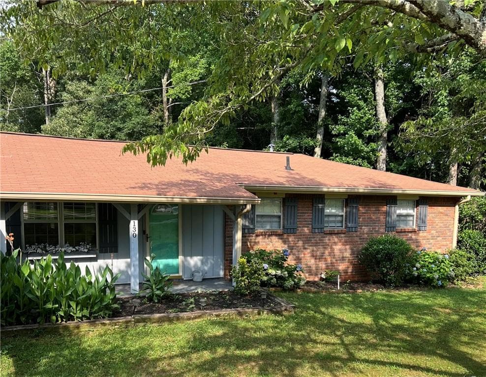 1 bedroom, 1 bathroom, 1,695 sq ft single family residence for rent at 130 Shaw Drive, Fairburn, GA 30213 for $800 a month — photo 1 of 6