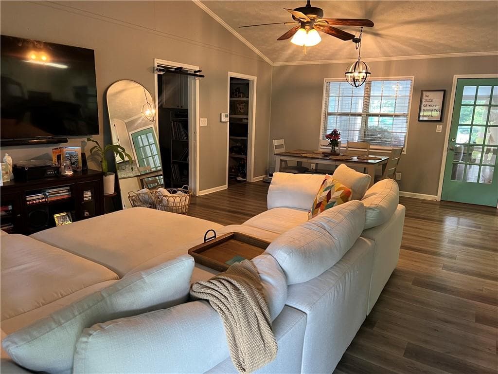 1 bedroom, 1 bathroom, 1,695 sq ft single family residence for rent at 130 Shaw Drive, Fairburn, GA 30213 for $800 a month — photo 3