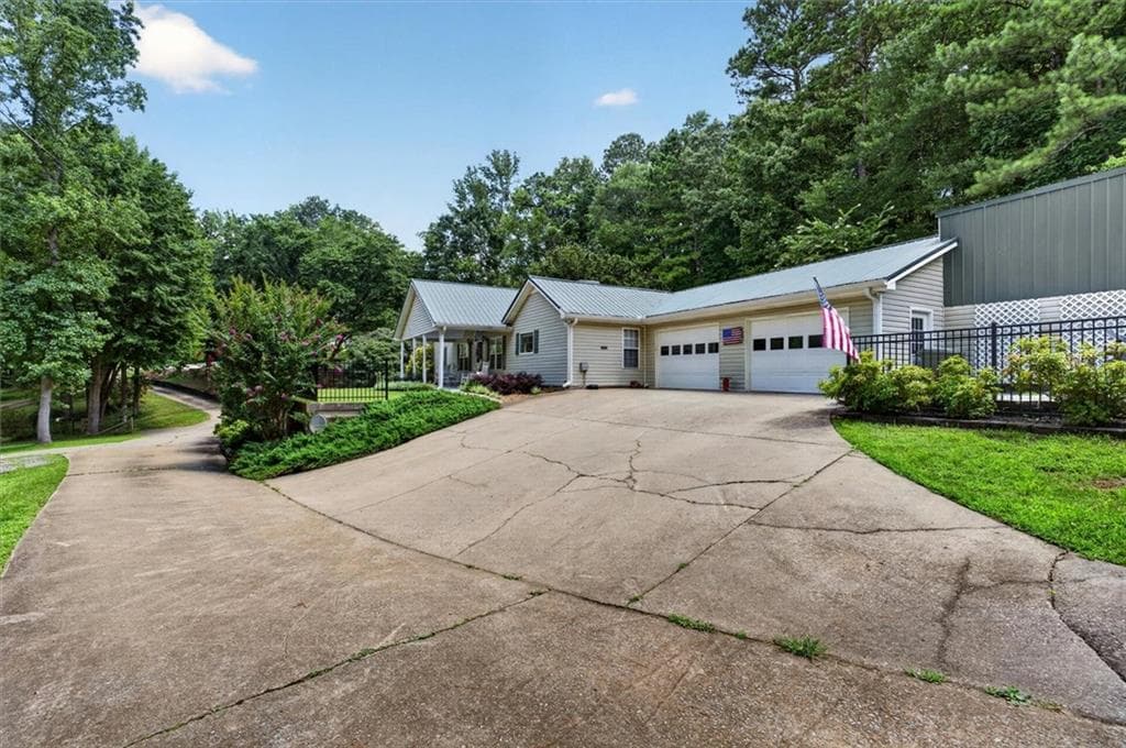 3 bedroom, 3 bathroom, 2,435 sq ft single family residence for sale at 79 Chestnut Path, Dallas, GA 30132 — photo 5