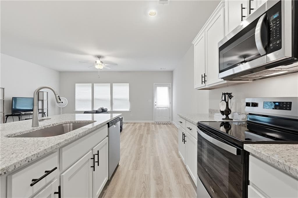 3 bedroom, 4 bathroom, 1,740 sq ft townhouse for sale at 3939 Hidden River Lane, Oakwood, GA 30566 — photo 9