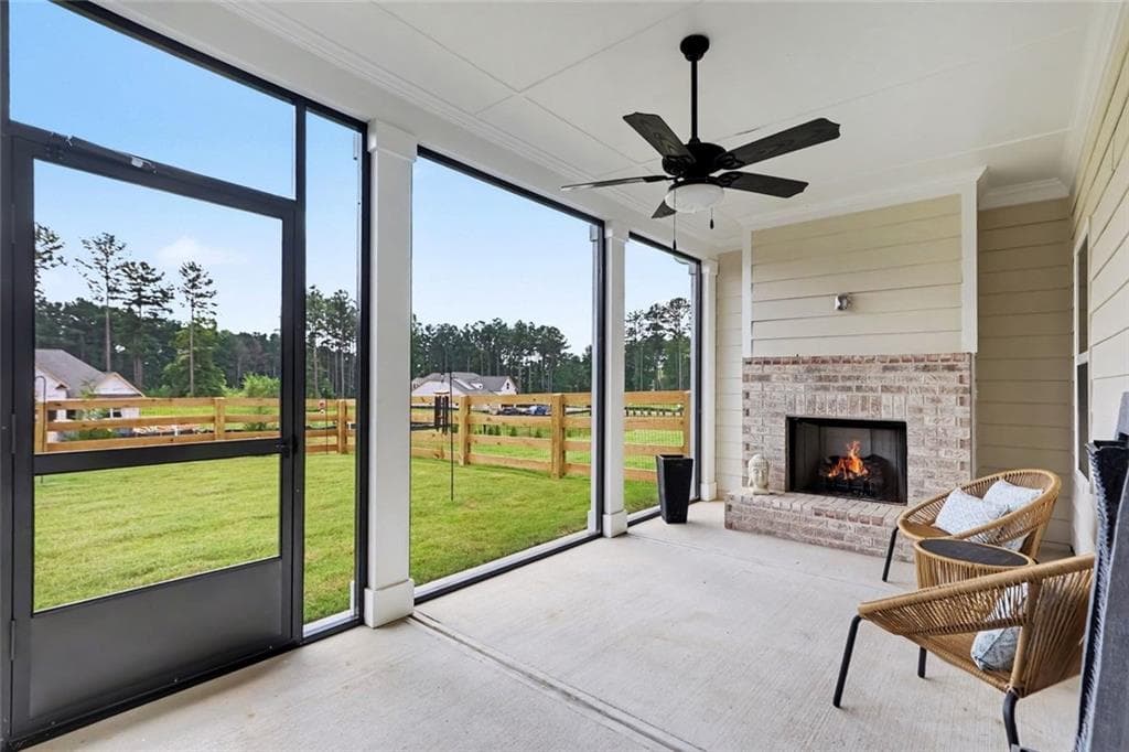 3 bedroom, 3 bathroom, 2,010 sq ft single family residence under contract at 64 Colonial Terrace Terrace, Villa Rica, GA 30180 — photo 2