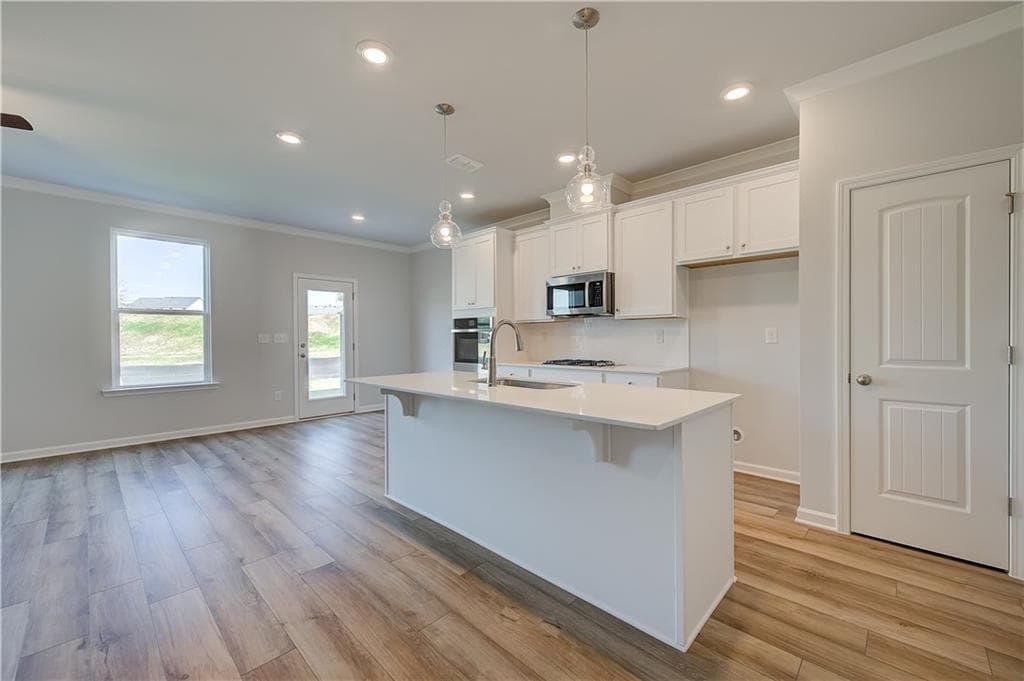 3 bedroom, 3 bathroom, 1,849 sq ft townhouse for sale at 3649 Donovan Circle, Loganville, GA 30052 — photo 6