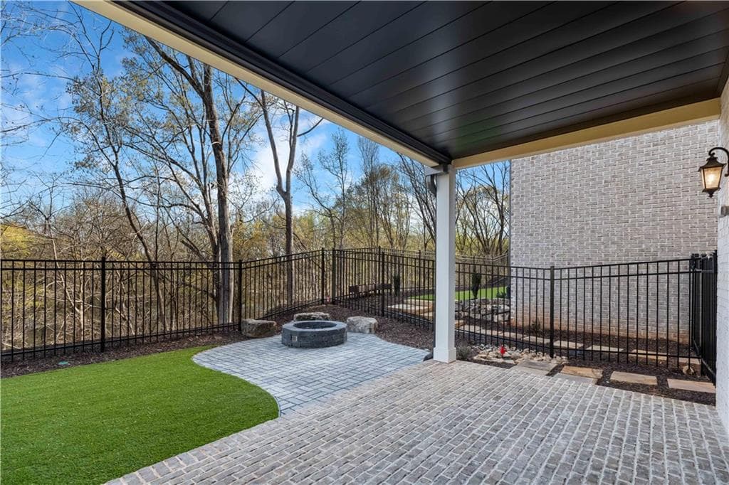 4 bedroom, 6 bathroom, 4,234 sq ft single family residence for sale at 5561 Broad River View, Peachtree Corners, GA 30092 — photo 10