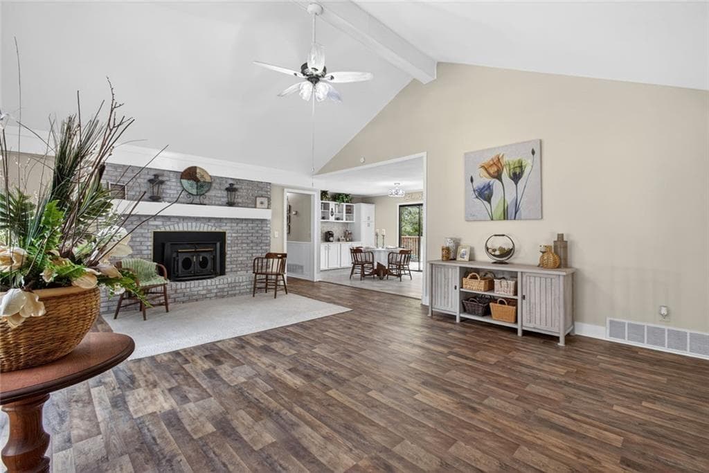 106 Pickett Court, Warner Robins, GA 31093 — most recent listing photo