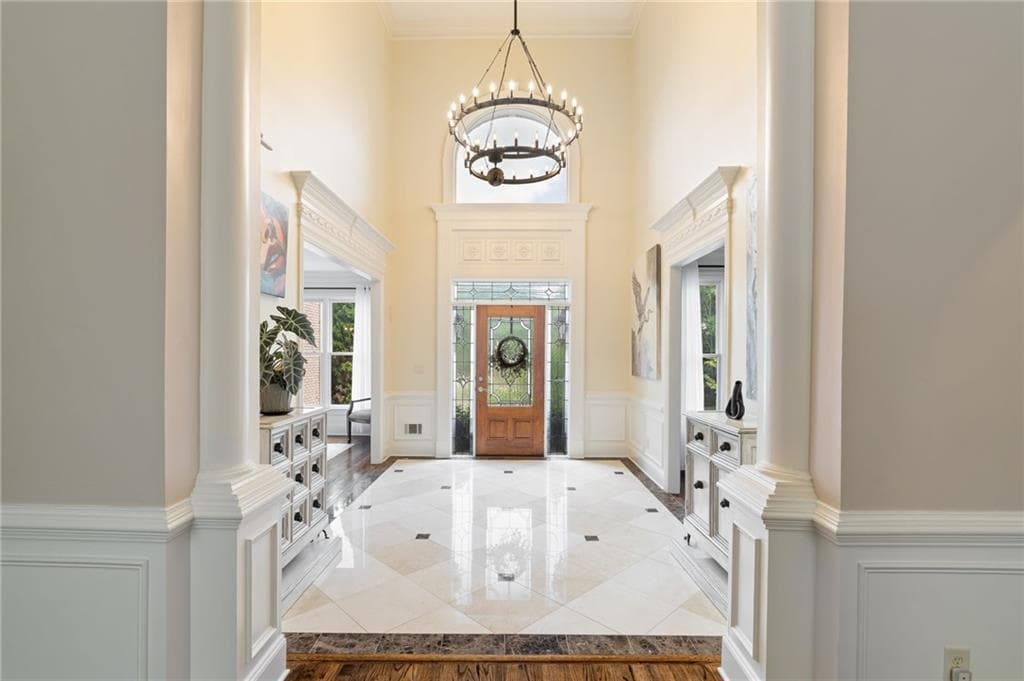 6 bedroom, 6 bathroom, 6,896 sq ft single family residence for sale at 8240 Royal Troon Drive, Duluth, GA 30097 — photo 4
