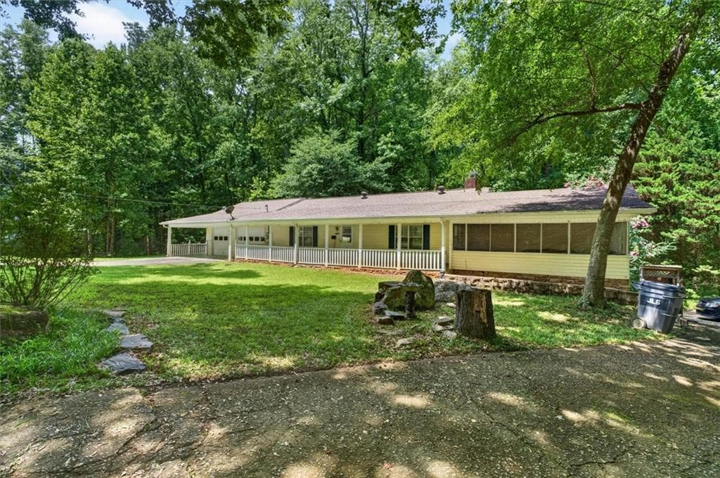 3 bedroom, 2 bathroom, 2,603 sq ft single family residence for sale at 62 Chestnut Path, Dallas, GA 30132 — photo 2