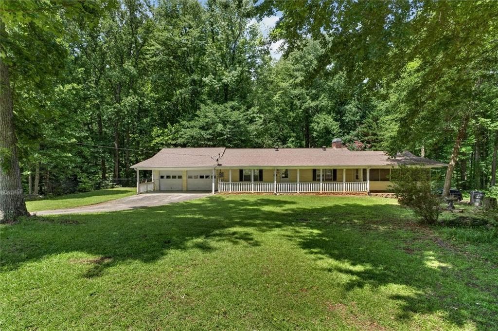 3 bedroom, 2 bathroom, 2,603 sq ft single family residence for sale at 62 Chestnut Path, Dallas, GA 30132 — photo 3