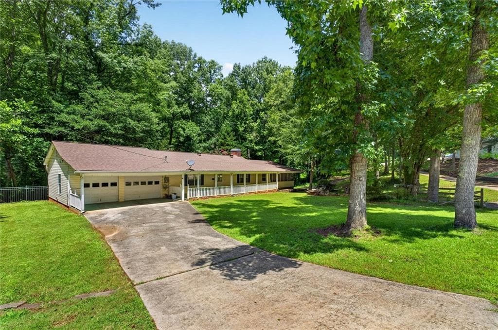 3 bedroom, 2 bathroom, 2,603 sq ft single family residence for sale at 62 Chestnut Path, Dallas, GA 30132 — photo 4