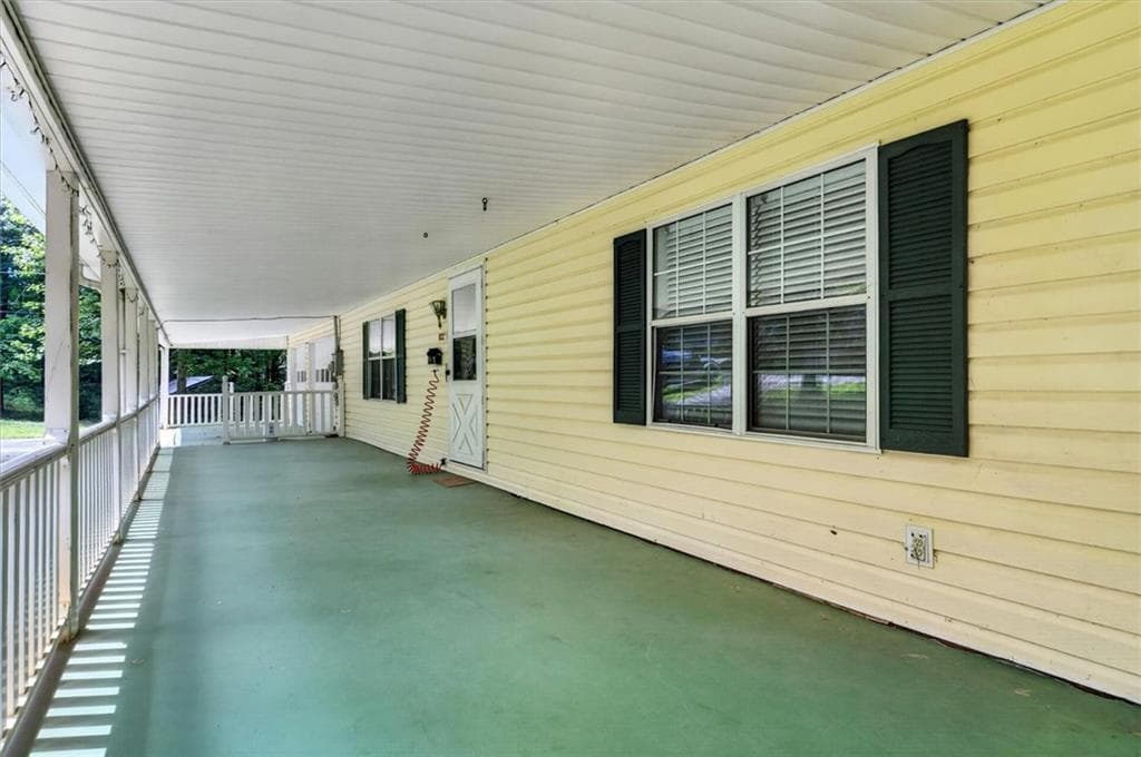 3 bedroom, 2 bathroom, 2,603 sq ft single family residence for sale at 62 Chestnut Path, Dallas, GA 30132 — photo 5