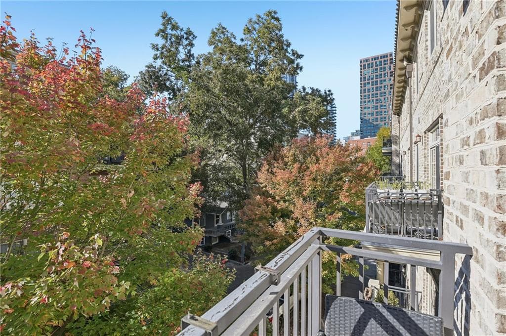 1 bedroom, 1 bathroom, 783 sq ft condominium for sale at 1055 Piedmont Avenue 309, Atlanta, GA 30309 — photo 9