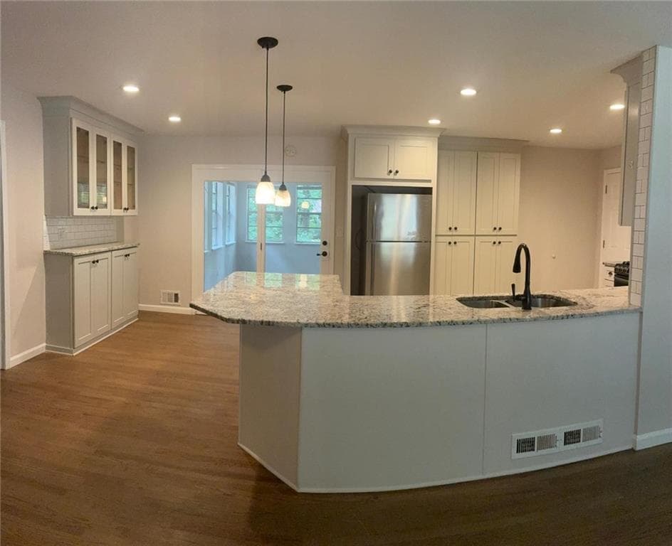 5 bedroom, 3 bathroom, 1,902 sq ft single family residence for rent at 1744 Oak Ridge Way, Lawrenceville, GA 30044 for $2,195 a month — photo 5