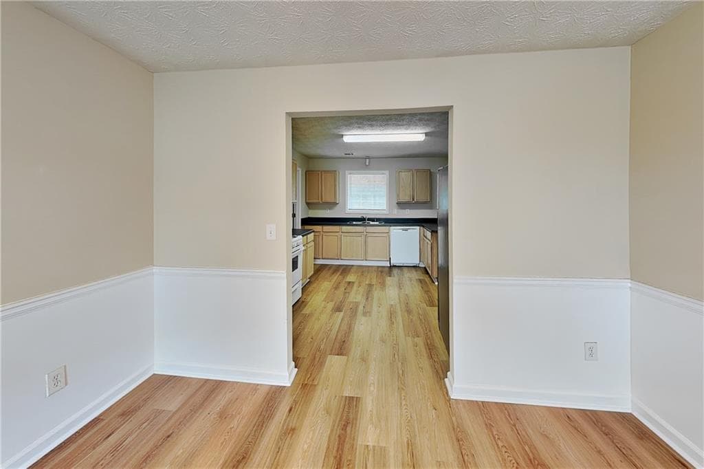 4 bedroom, 3 bathroom, 2,318 sq ft single family residence for rent at 1867 Harmony Trace, Lithonia, GA 30058 for $2,050 a month — photo 6