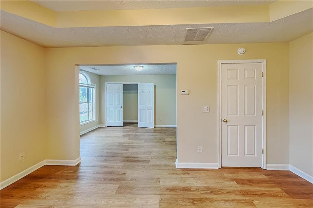 4 bedroom, 3 bathroom, 2,318 sq ft single family residence for rent at 1867 Harmony Trace, Lithonia, GA 30058 for $2,050 a month — photo 7