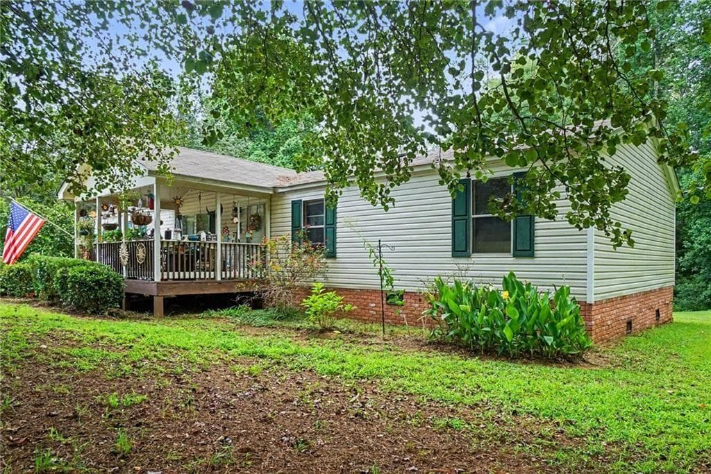 4 bedroom, 2 bathroom, 1,960 sq ft single family residence for sale at 650 Bart Manous Road, Canton, GA 30115 — photo 5