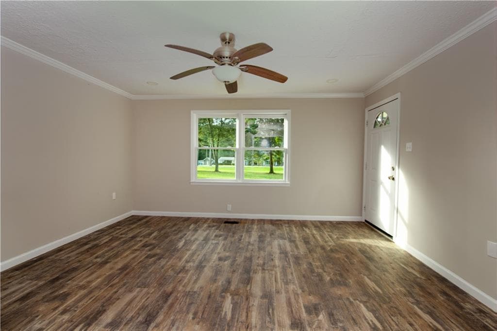 3 bedroom, 2 bathroom, 1,572 sq ft single family residence under contract at 1085 New Rosedale Road, Armuchee, GA 30105 — photo 5