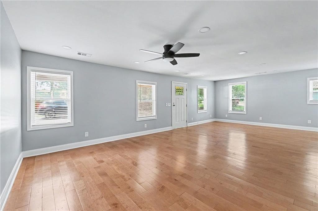 3 bedroom, 2 bathroom, 1,585 sq ft single family residence for sale at 4915 Campbellton Road, Atlanta, GA 30331 — photo 7