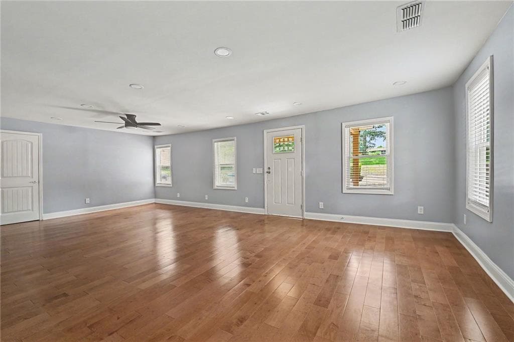3 bedroom, 2 bathroom, 1,585 sq ft single family residence for sale at 4915 Campbellton Road, Atlanta, GA 30331 — photo 9