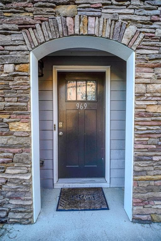 4 bedroom, 4 bathroom, 1,350 sq ft townhouse for sale at 969 Society Circle, Atlanta, GA 30331 — photo 2