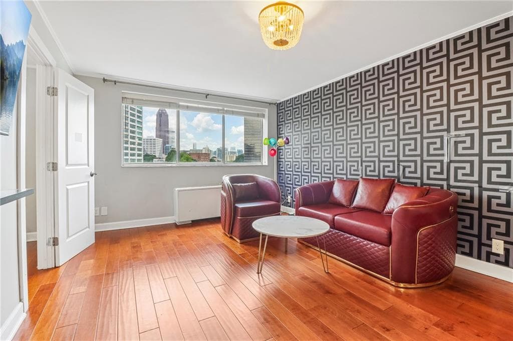 2 bedroom, 1 bathroom, 850 sq ft condominium for sale at 215 Piedmont Avenue 602, Atlanta, GA 30308 — photo 2