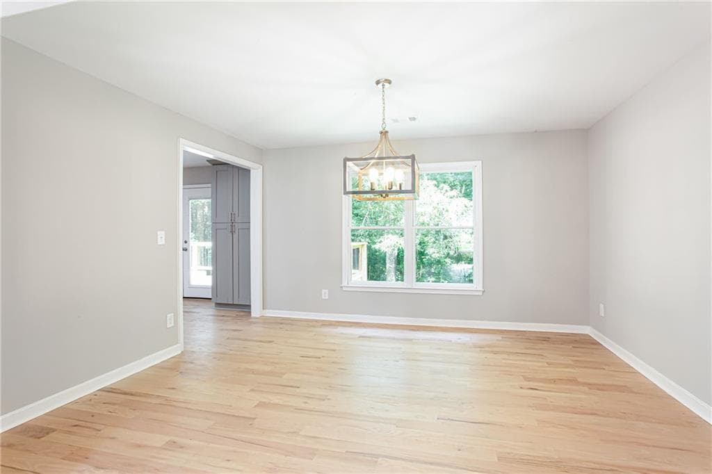3 bedroom, 2 bathroom, 2,131 sq ft single family residence for sale at 1055 Windridge Drive, Loganville, GA 30052 — photo 10
