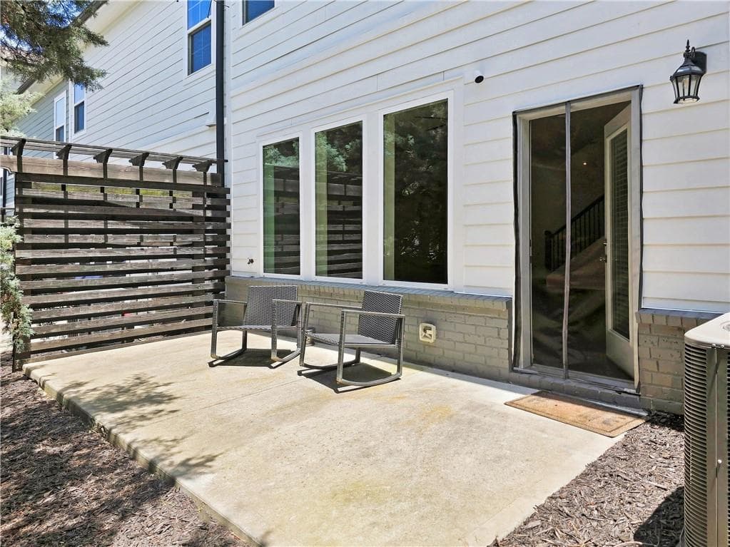 4 bedroom, 4 bathroom, 2,195 sq ft townhouse for rent at 2557 Oakbourne Lane, Smyrna, GA 30080 for $3,200 a month — photo 7