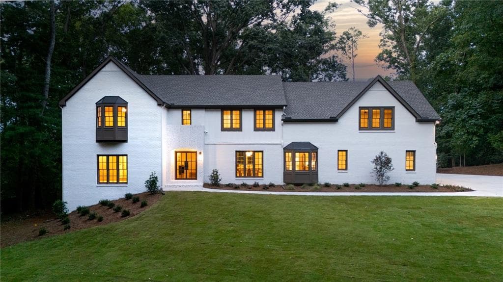 5 bedroom, 7 bathroom, 4,652 sq ft single family residence under contract at 8965 River Run, Sandy Springs, GA 30350