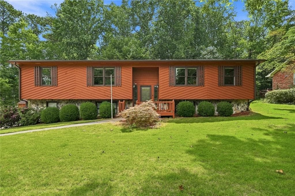 4 bedroom, 2 bathroom, 2,622 sq ft single family residence for sale at 2448 Annandale Drive, Marietta, GA 30066 — photo 1 of 48
