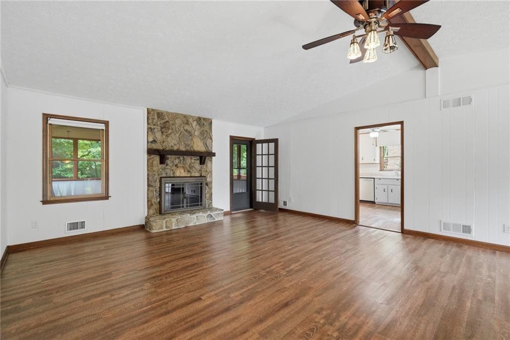 4 bedroom, 2 bathroom, 2,622 sq ft single family residence for sale at 2448 Annandale Drive, Marietta, GA 30066 — photo 4