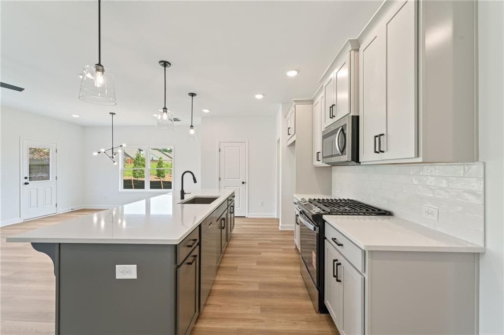 3 bedroom, 3 bathroom, 1,804 sq ft townhouse under contract at 768 Kaufman Lane, Mableton, GA 30126 — photo 3