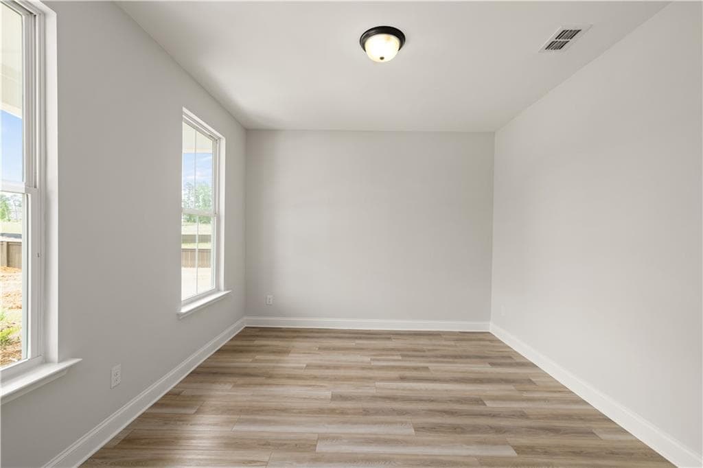 4 bedroom, 3 bathroom, 2,784 sq ft single family residence for sale at 149 Barton Springs, Bethlehem, GA 30620 — photo 5
