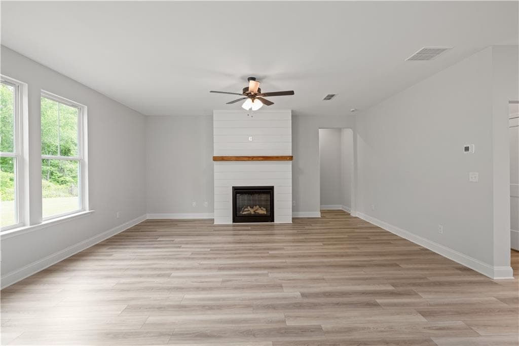 4 bedroom, 3 bathroom, 2,784 sq ft single family residence for sale at 149 Barton Springs, Bethlehem, GA 30620 — photo 8