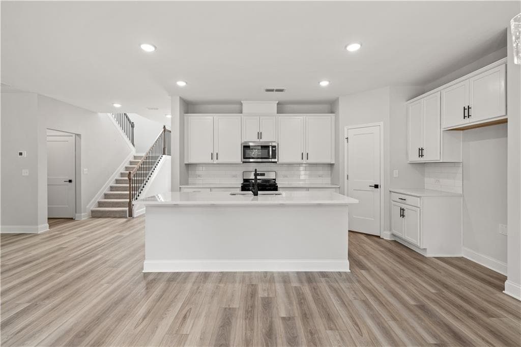 4 bedroom, 3 bathroom, 2,784 sq ft single family residence for sale at 149 Barton Springs, Bethlehem, GA 30620 — photo 10