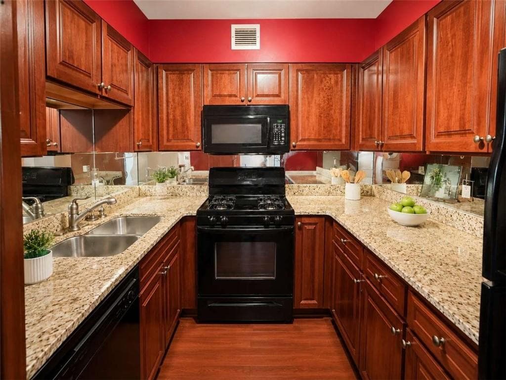 1 bedroom, 1 bathroom, 837 sq ft condominium for sale at 2479 Peachtree Road APT 1003, Atlanta, GA 30305 — photo 7