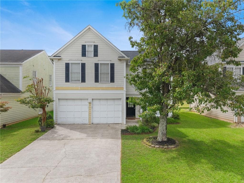 3 bedroom, 3 bathroom, 1,964 sq ft single family residence for sale at 3230 Binghampton Lane, Lawrenceville, GA 30044