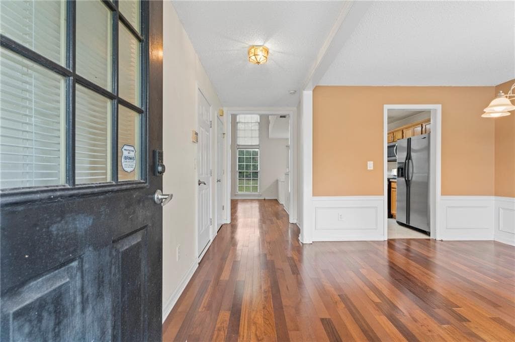 3 bedroom, 3 bathroom, 1,964 sq ft single family residence for sale at 3230 Binghampton Lane, Lawrenceville, GA 30044 — photo 4